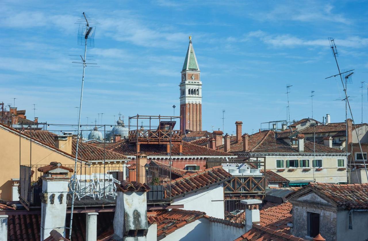 Ca' Fenice, Charming Apartment In San Marco, Sleep 7 Venesia Bagian luar foto