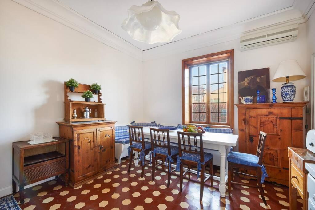 Ca' Fenice, Charming Apartment In San Marco, Sleep 7 Venesia Bagian luar foto