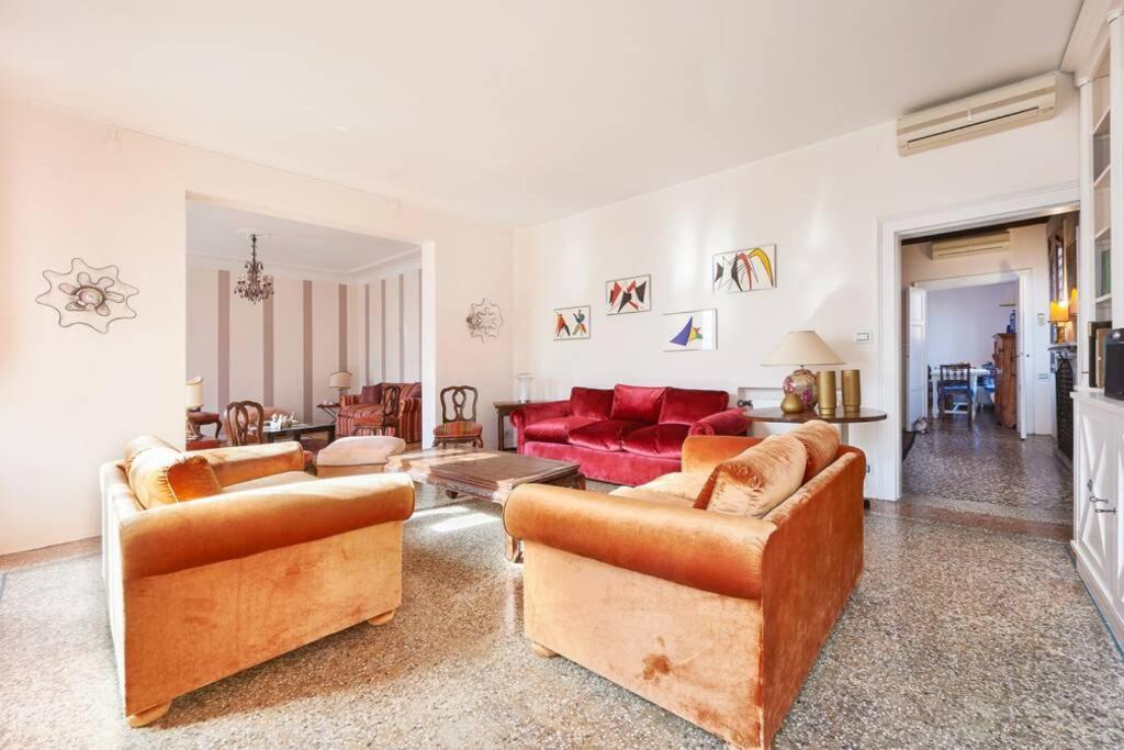 Ca' Fenice, Charming Apartment In San Marco, Sleep 7 Venesia Bagian luar foto