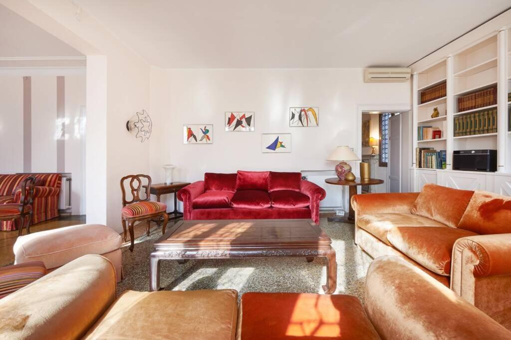 Ca' Fenice, Charming Apartment In San Marco, Sleep 7 Venesia Bagian luar foto