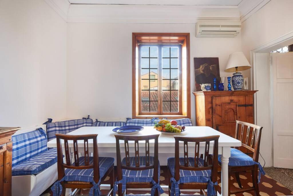 Ca' Fenice, Charming Apartment In San Marco, Sleep 7 Venesia Bagian luar foto
